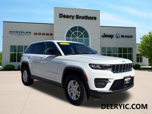 2025 Jeep Grand Cherokee Laredo
