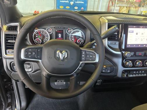 2025 RAM 2500 Big Horn Regular Cab 4x4 8' Box