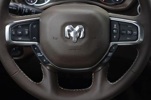 Ivory White Tri-Coat Pearlcoat 2026 RAM 1500 Laramie