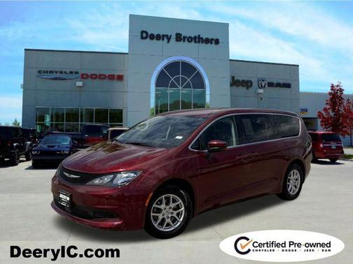 2023 Chrysler Voyager LX