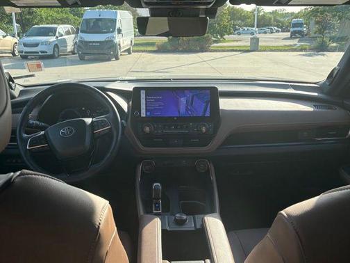 Cream 2024 Toyota Grand Highlander Hybrid Limited MAX