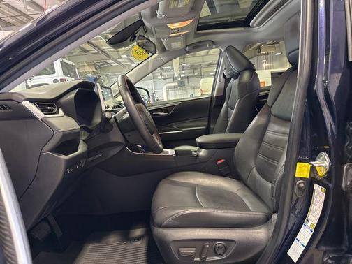 2021 Toyota RAV4 Hybrid XLE Premium