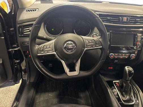 2021 Nissan Rogue Sport SV