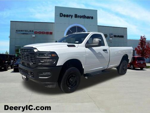2025 RAM 2500 Tradesman Regular Cab 4x4 8' Box