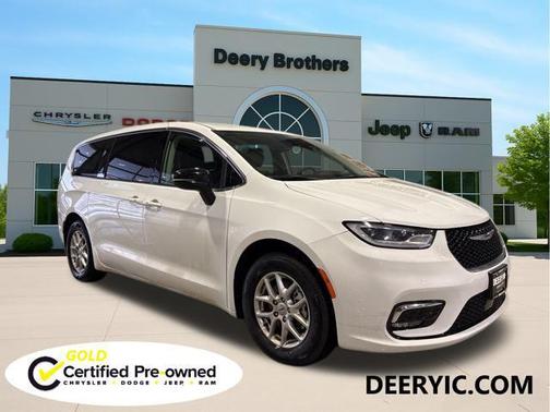 2024 Chrysler Pacifica Touring L