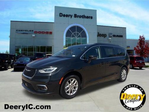 2022 Chrysler Pacifica Touring L