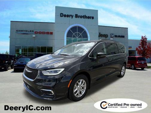 2022 Chrysler Pacifica Touring L