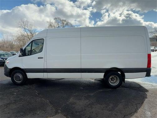 2019 Mercedes-Benz Sprinter 4500 170 IN. WB