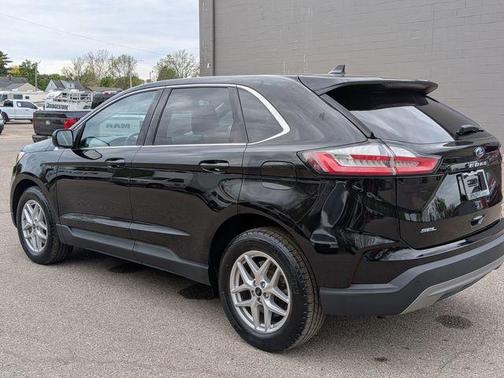 Black Metallic 2023 Ford Edge SEL