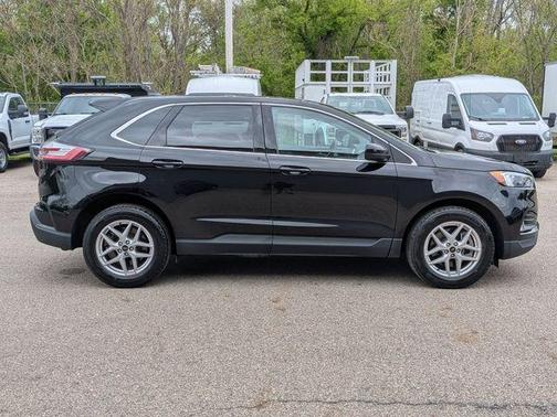 Black Metallic 2023 Ford Edge SEL