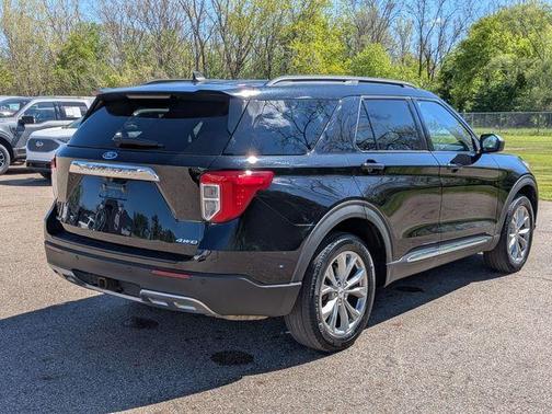 Black Metallic 2023 Ford Explorer XLT