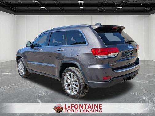 Granite Crystal Clearcoat Metallic 2017 Jeep Grand Cherokee Limited