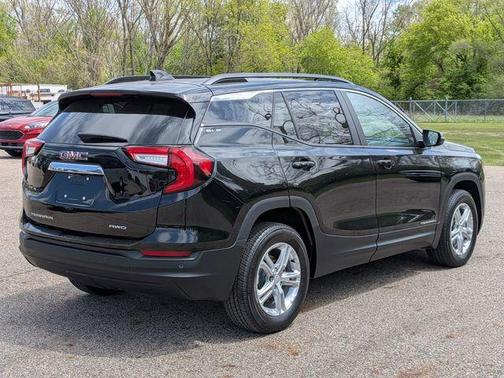 Ebony Twilight Metallic 2024 GMC Terrain SLE