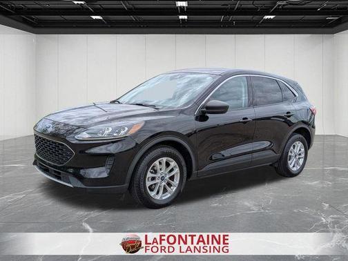 Black Metallic 2022 Ford Escape SE