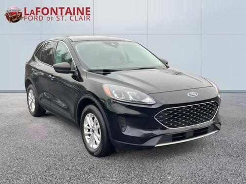 Black Metallic 2022 Ford Escape SE