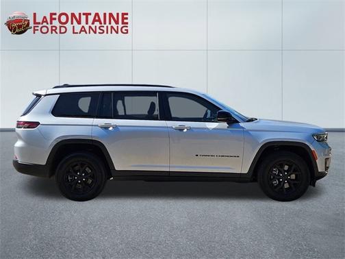 2024 Jeep Grand Cherokee LAREDO