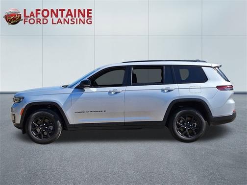 2024 Jeep Grand Cherokee LAREDO