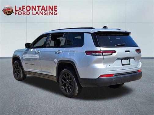 2024 Jeep Grand Cherokee LAREDO