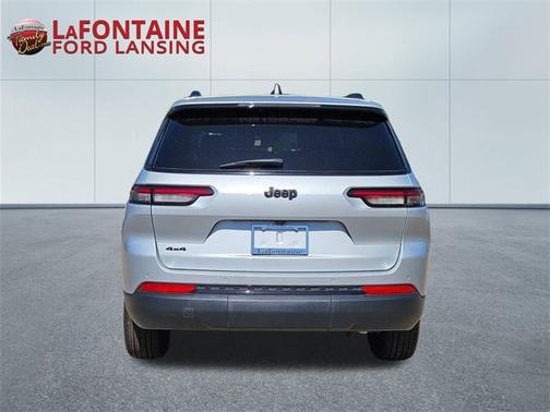 2024 Jeep Grand Cherokee LAREDO