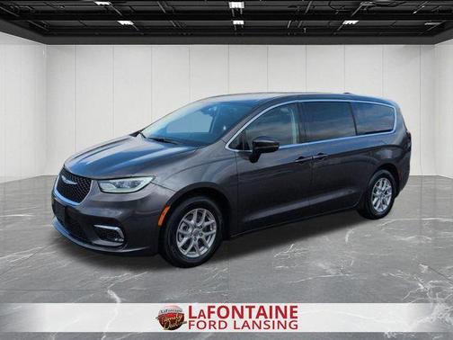 2023 Chrysler Pacifica Touring-L