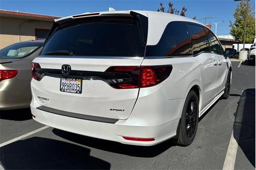 2024 Honda Odyssey 