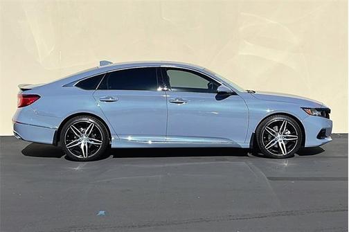 Photo 3 of 36 of 2022 Honda Accord Touring 2.0T
