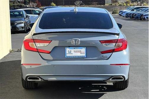 Photo 5 of 36 of 2022 Honda Accord Touring 2.0T
