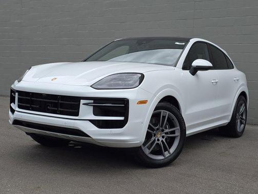 2025 Porsche Cayenne AWD