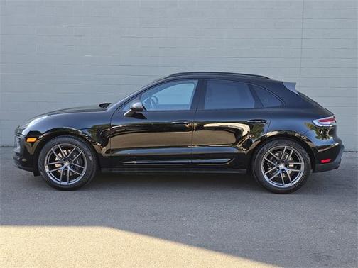 2025 Porsche Macan T