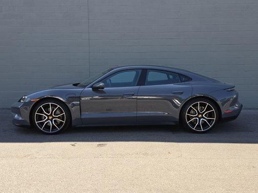 2025 Porsche Taycan 4