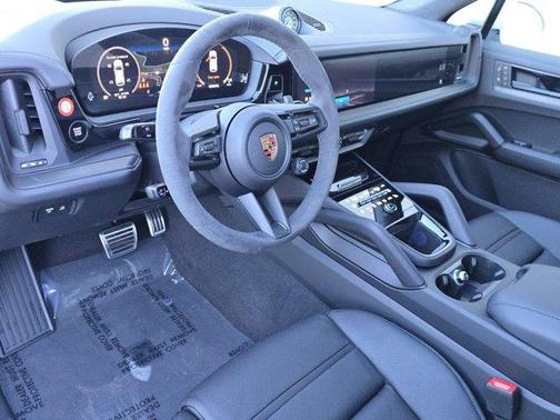 2026 Porsche Cayenne GTS