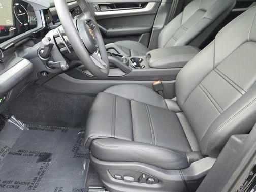 2026 Porsche Cayenne AWD