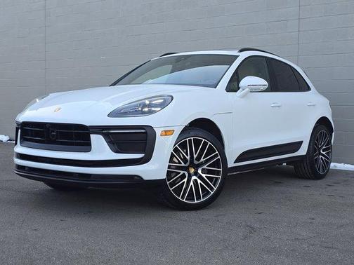 2025 Porsche Macan 