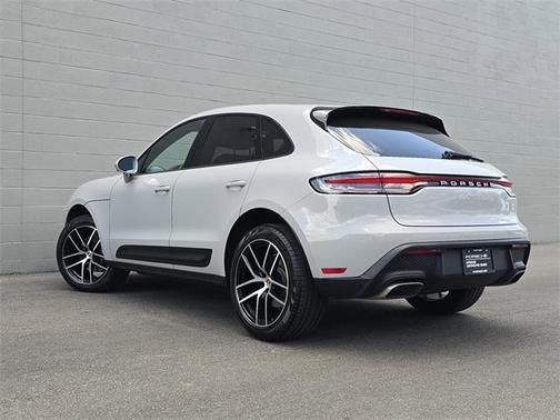 2025 Porsche Macan 