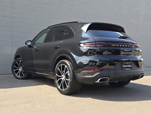 2025 Porsche Cayenne Base