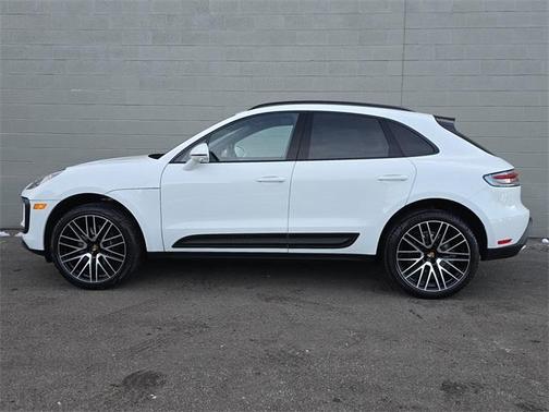 2025 Porsche Macan 