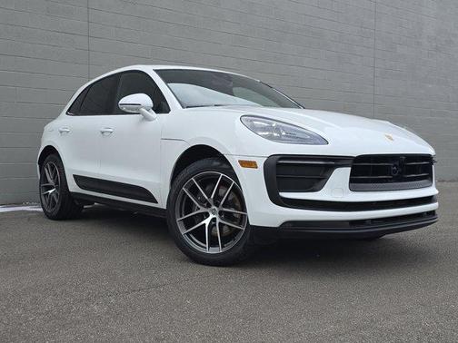 2023 Porsche Macan 