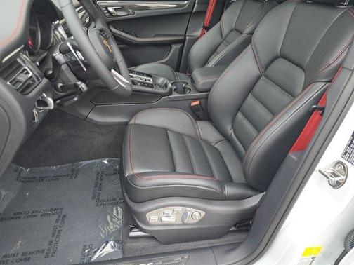 2026 Porsche Macan GTS