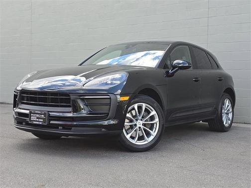 2022 Porsche Macan Base