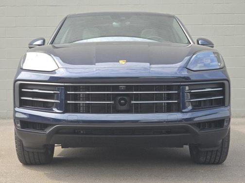 2024 Porsche Cayenne Base