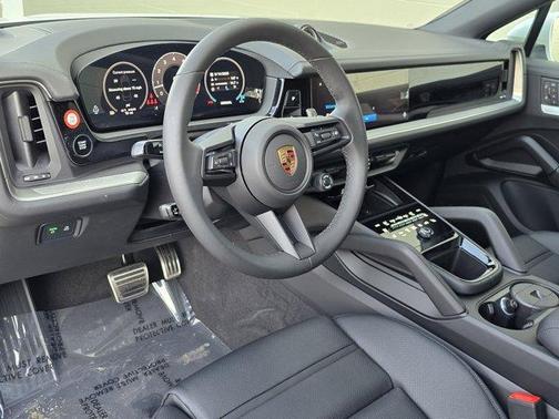 2025 Porsche Cayenne S Coupe AWD