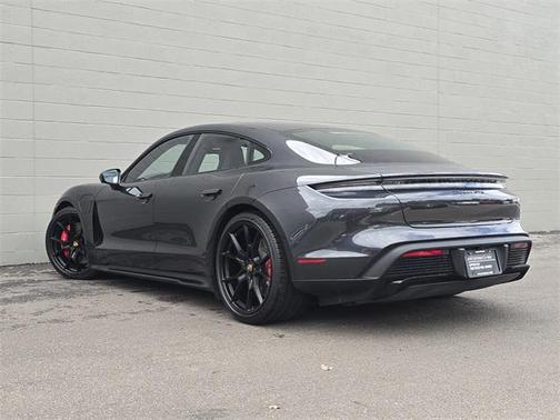 2023 Porsche Taycan GTS