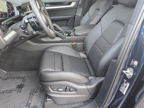 2026 Porsche Cayenne AWD