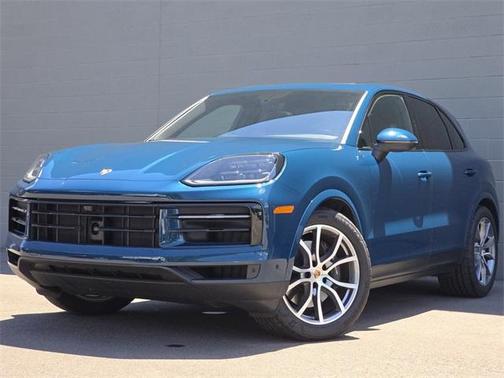 2025 Porsche Cayenne Base