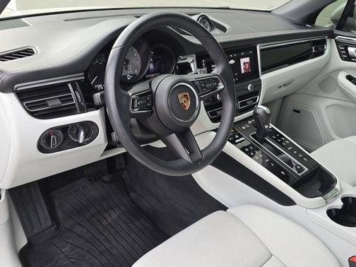 2024 Porsche Macan S