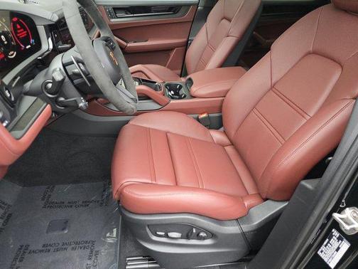 2026 Porsche Cayenne GTS