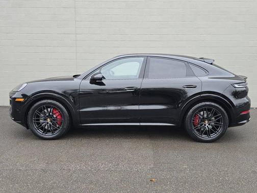 2026 Porsche Cayenne GTS