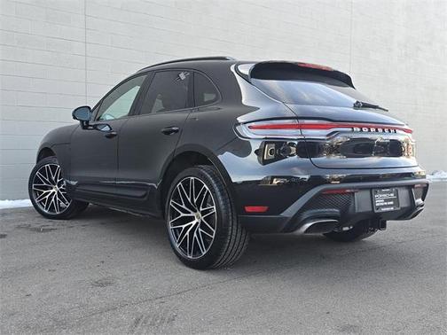2025 Porsche Macan 