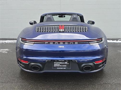2020 Porsche 911 Carrera