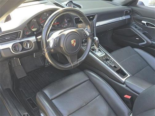 2014 Porsche 911 Carrera 4